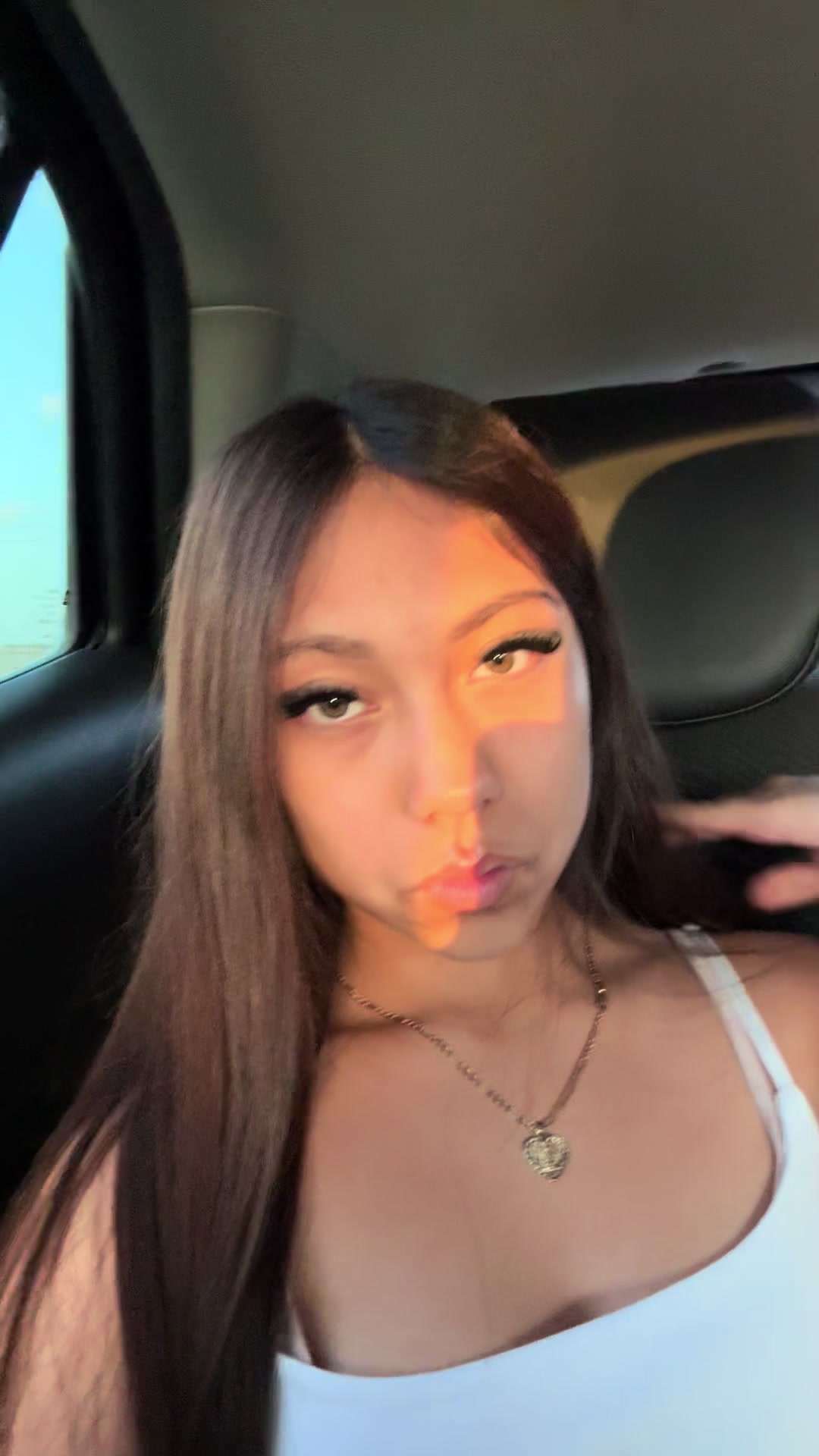 @𝔁𝓸𝔁𝓸.𝓶𝓮𝓵𝔂