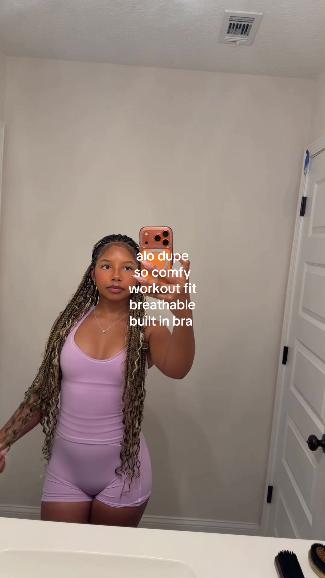@niya.lisee