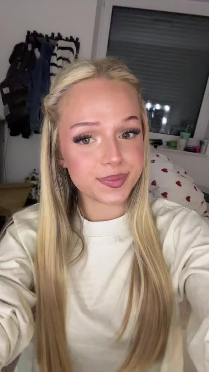 @𝐙𝐨𝐞𝐲