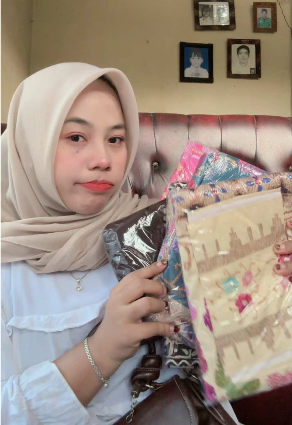 @Anira Arly 🧚🏻&zwj;♀️