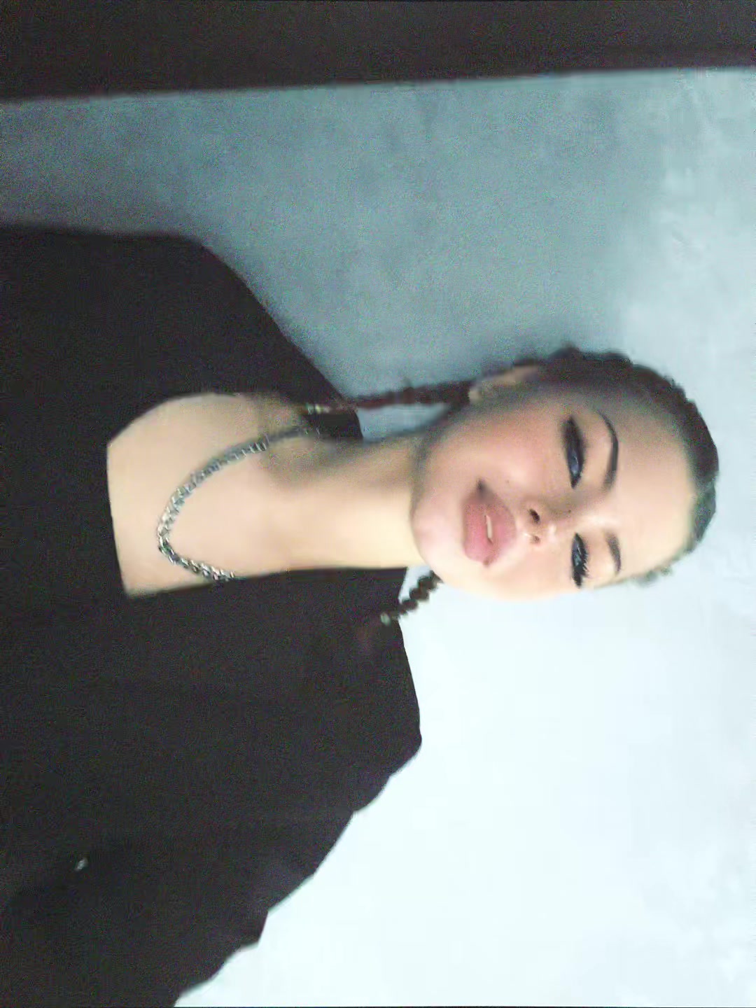 @_.viviixy