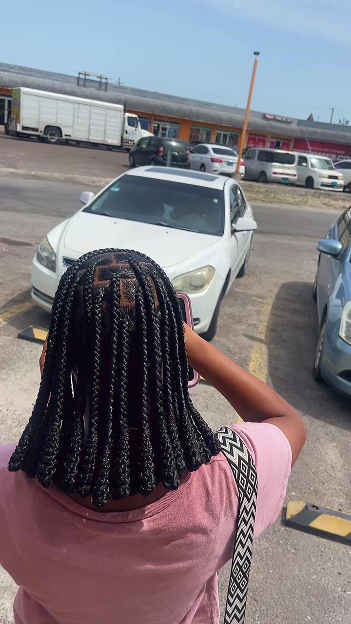 @CrownedbyAlizah🥰