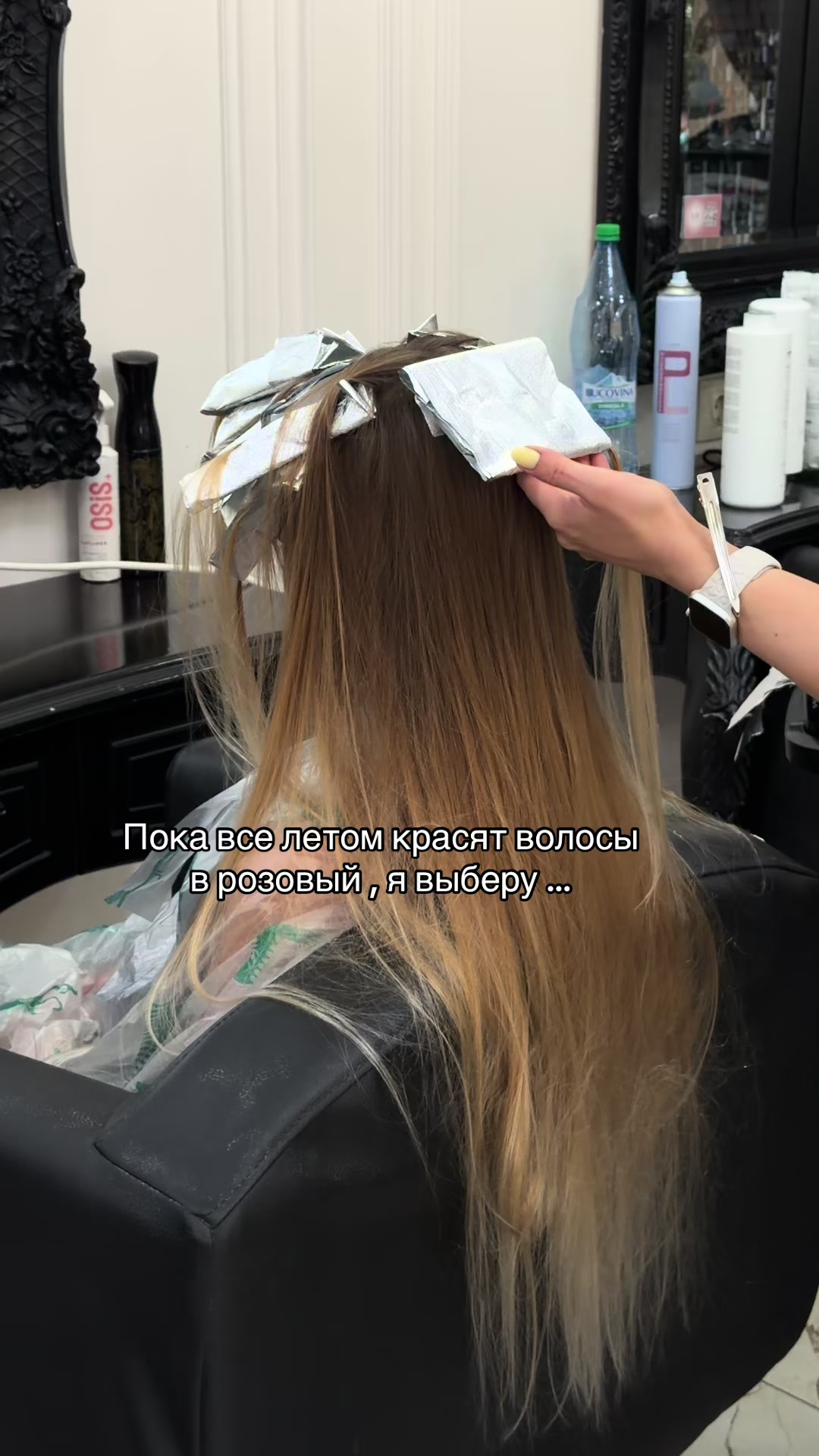 @𝐧𝐞𝐨𝐧𝐢𝐥𝐚