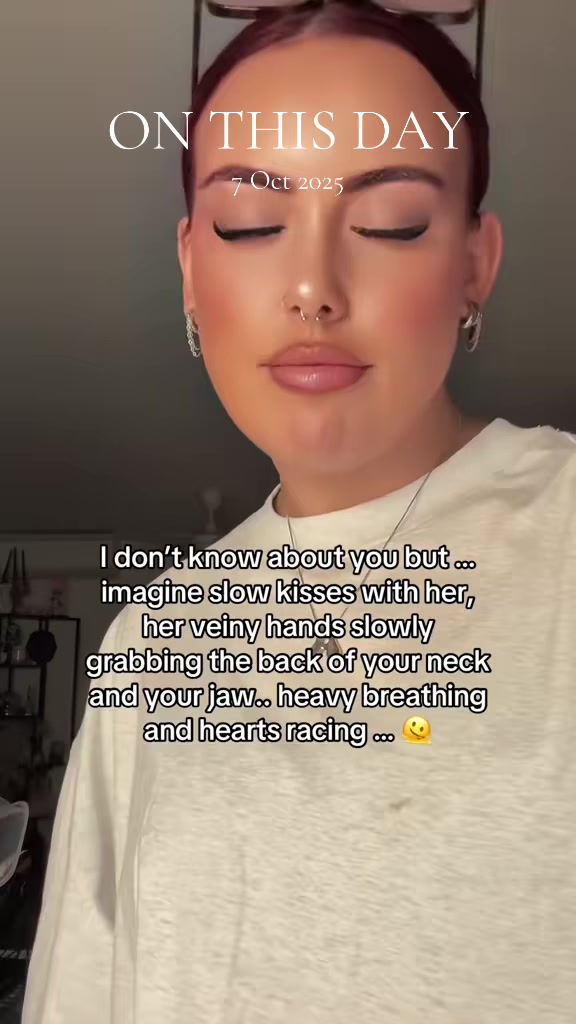 @LEASHBIAN 😈