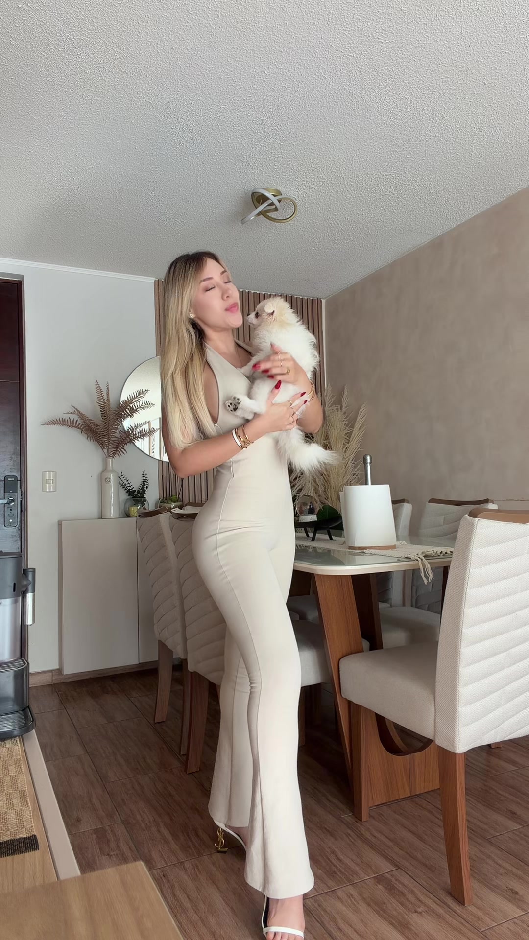 @Nicole Sens&eacute;b&eacute;