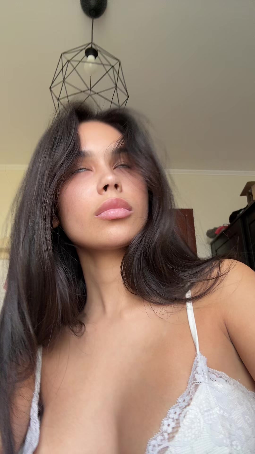 @latifa.hms