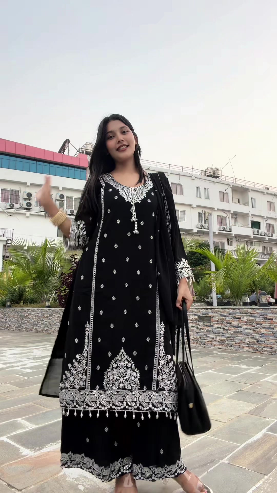 @Anu🇳🇵