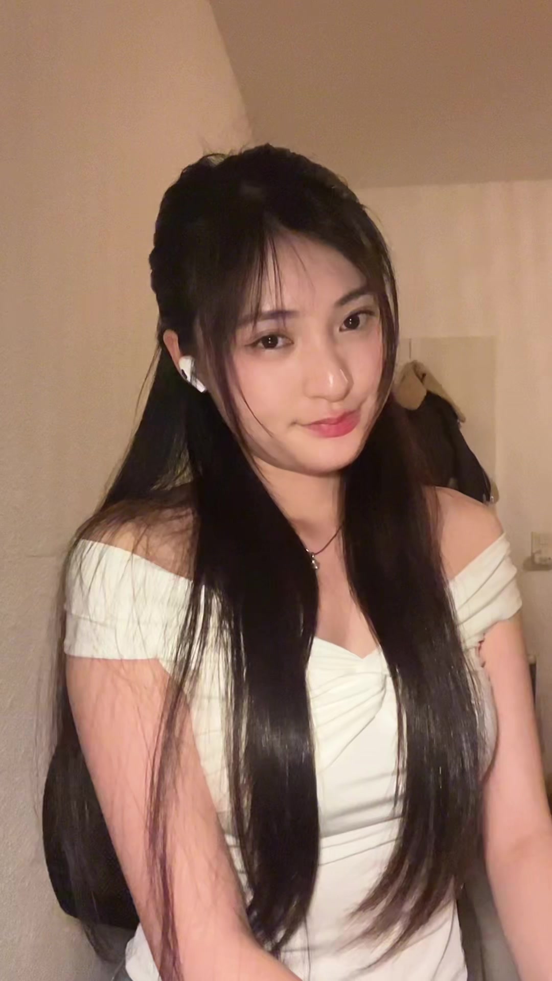 @777
