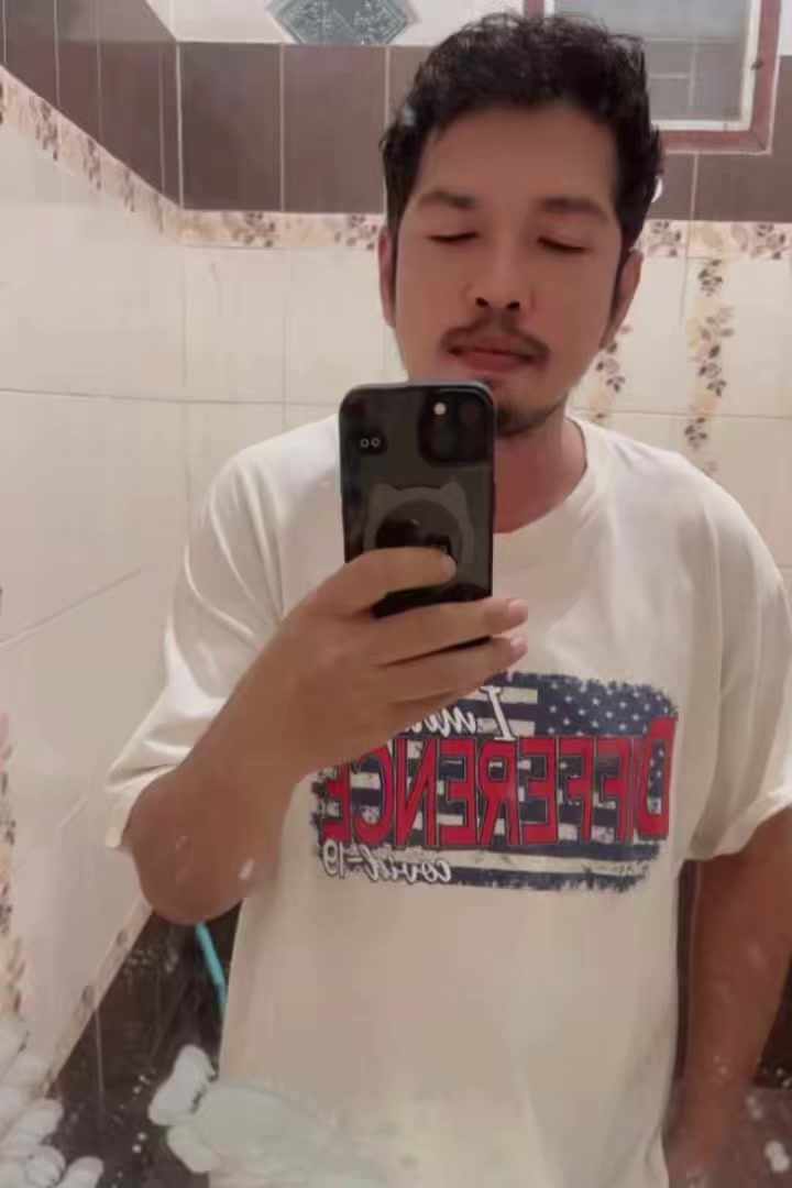 @𝙰𝙽𝙸𝚁𝚄𝚃’𝙲𝙷 🦖