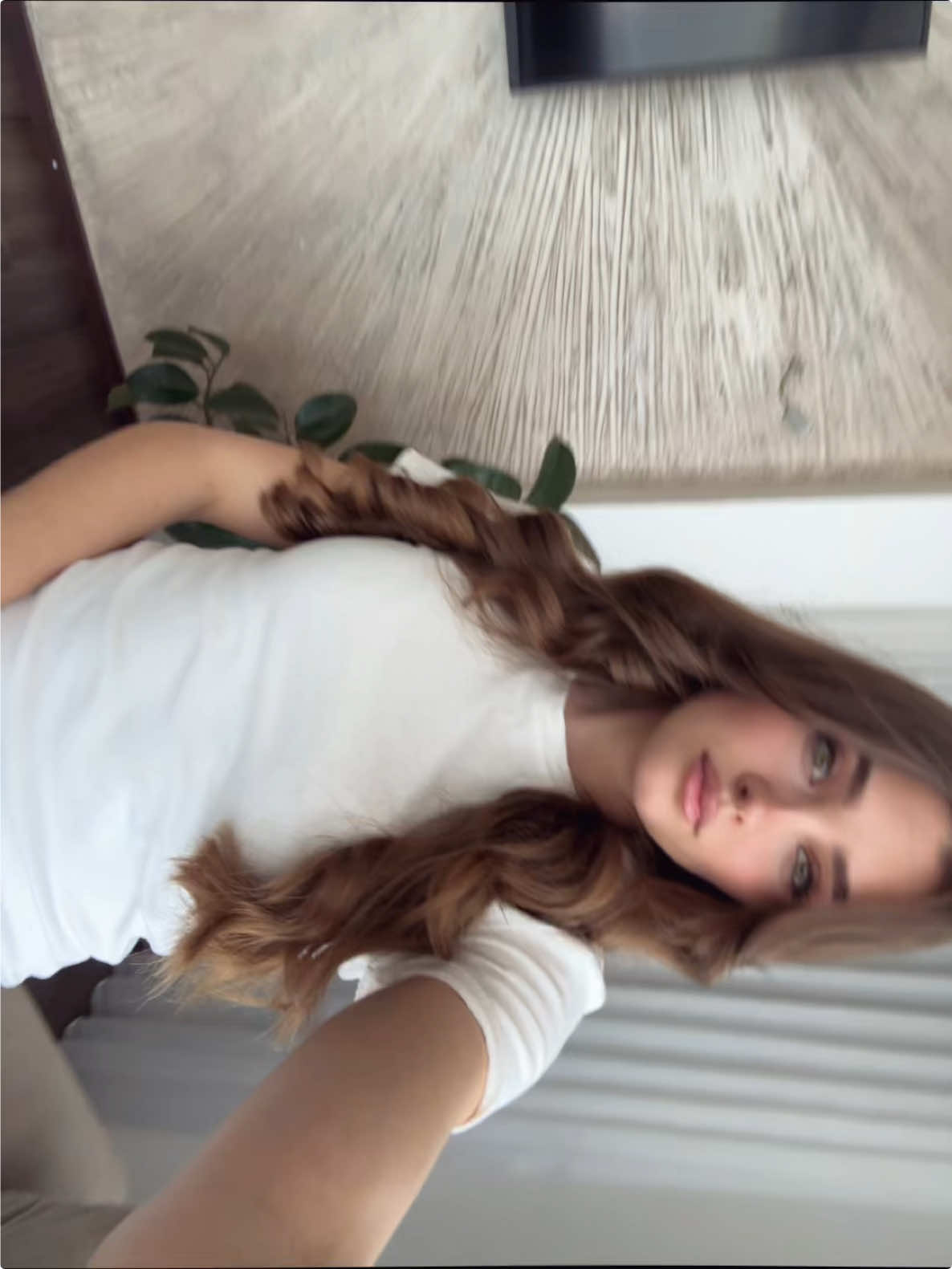 @𝐌𝐈𝐑𝐄𝐋𝐀