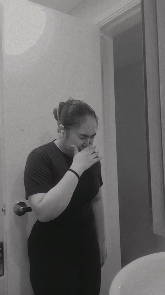@Queen_Bee๐๐ญ๐ฐ