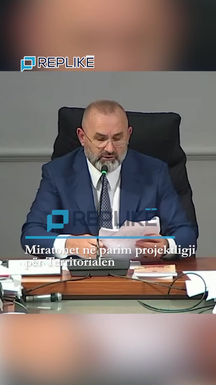 @Replik&euml; media official