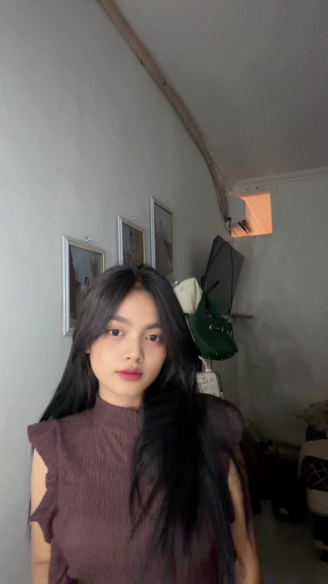 @allyizaz_