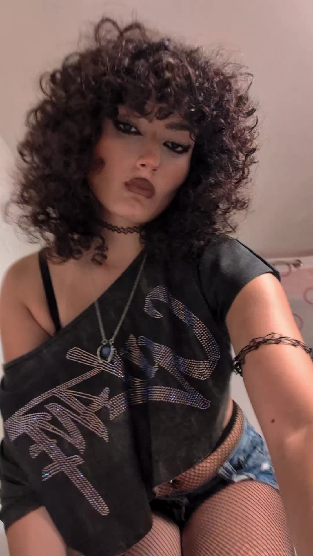 @𝕯𝖊𝖓𝖎𝖘𝖊𝕮𝖆𝖘𝖙𝖊𝖑𝖑𝖎🧿