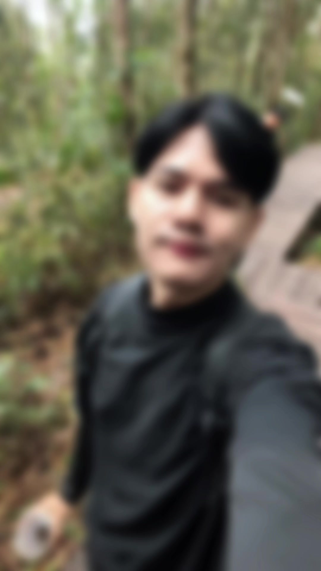 @Hz_