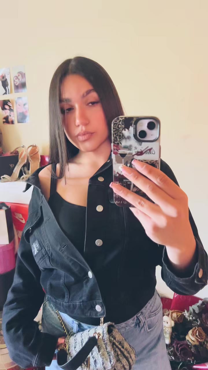 @𝔍