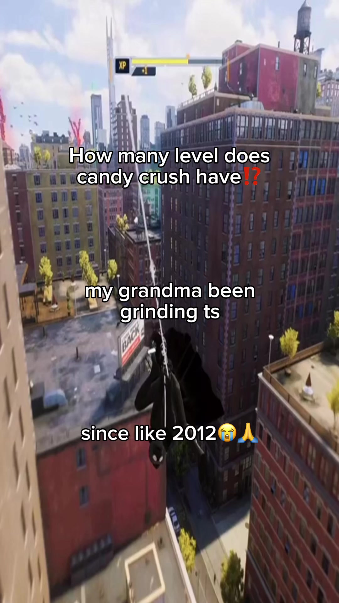 @•