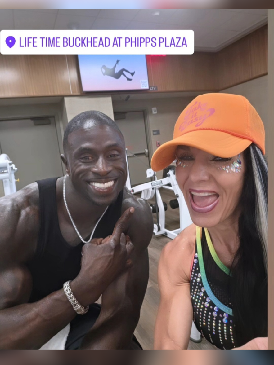 @brookelynworldwide
