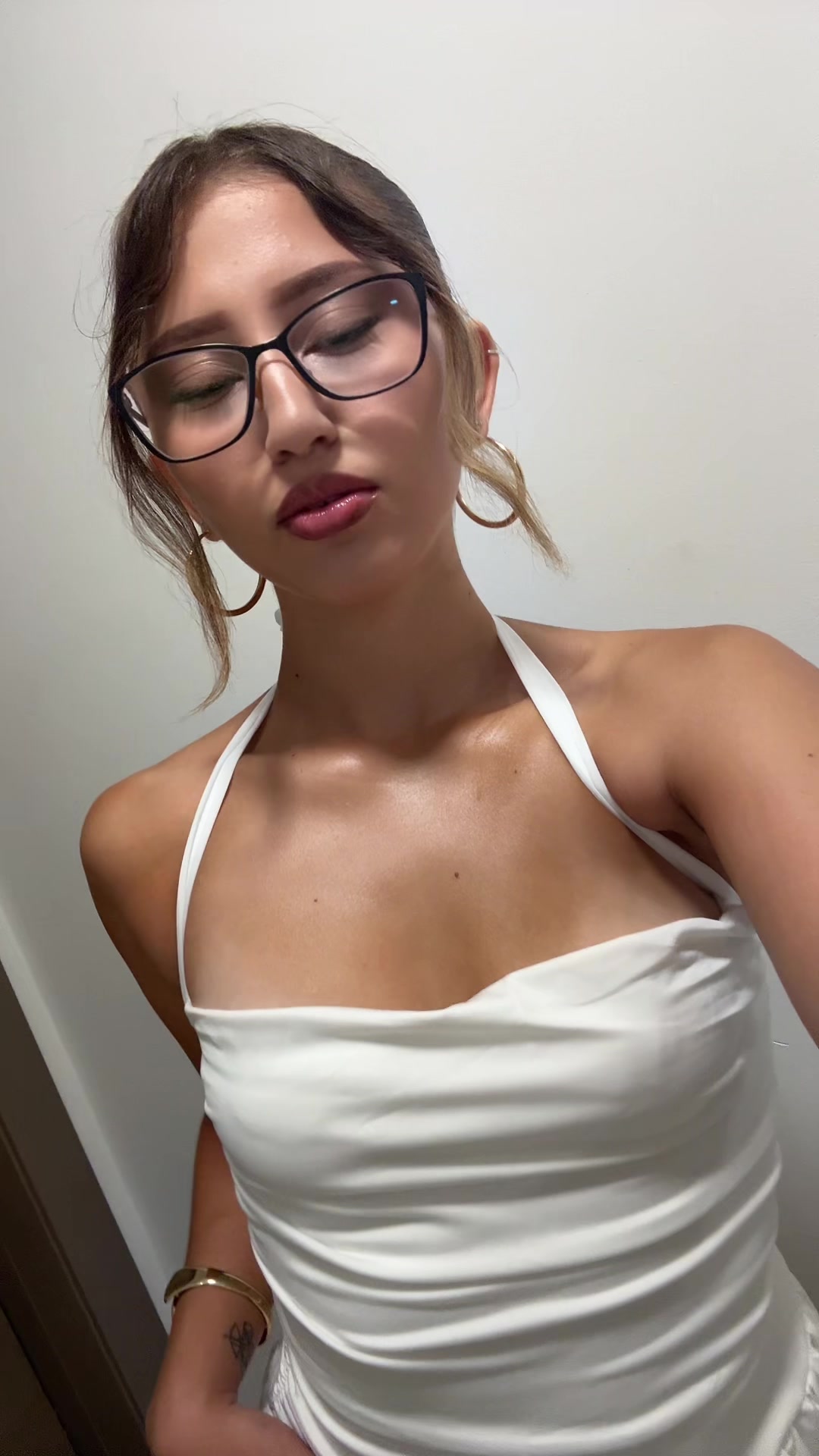 @𝒵