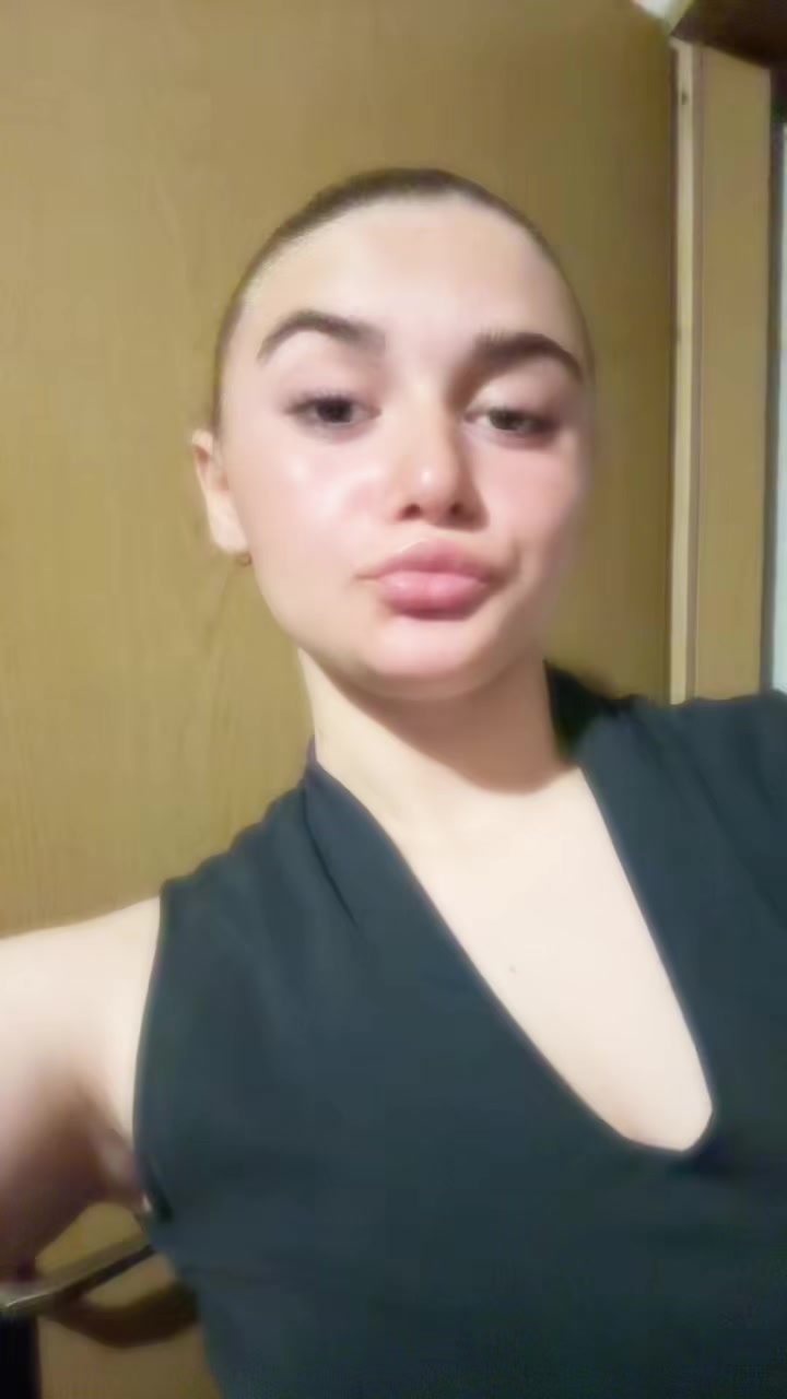 @vikixq👑
