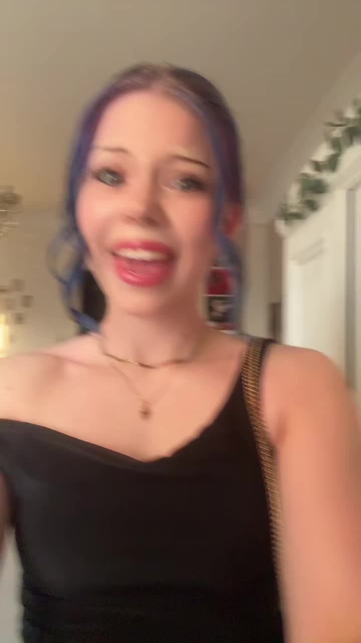 @Vicky シ