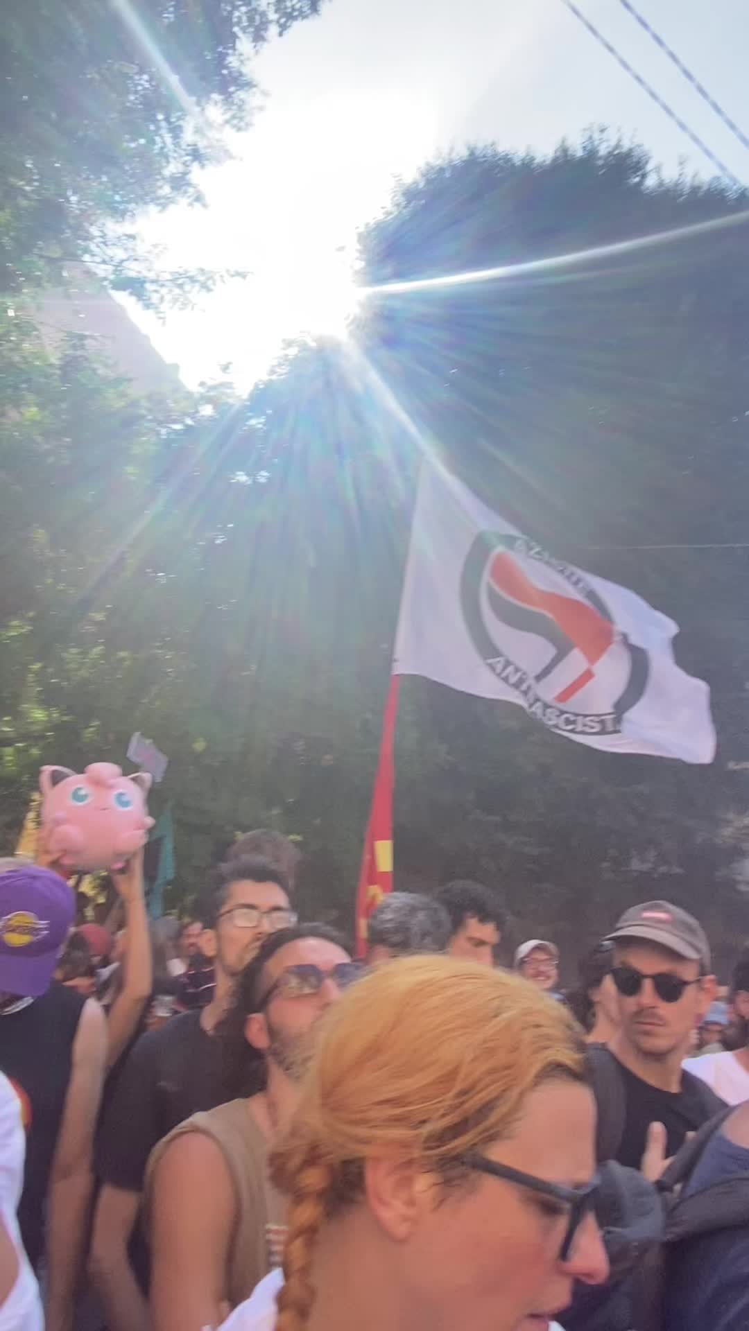 @sia