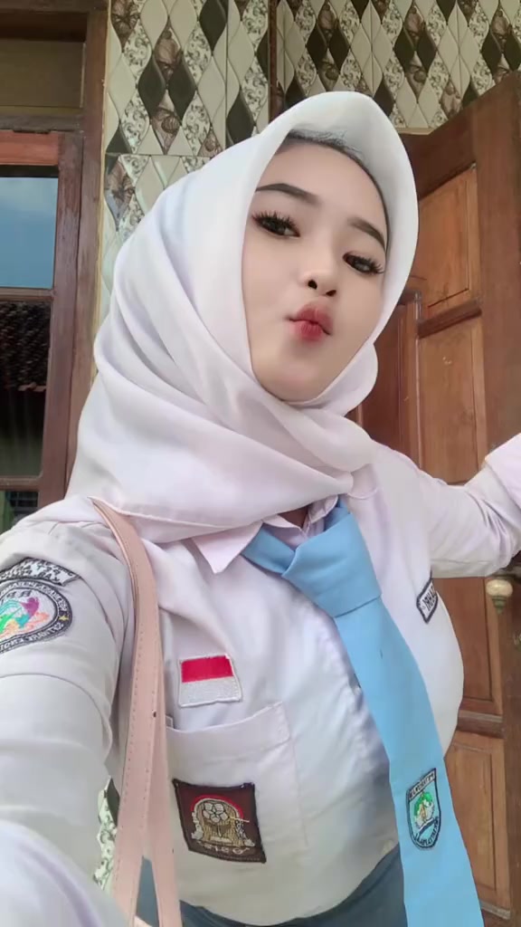 @Cewek Cantik