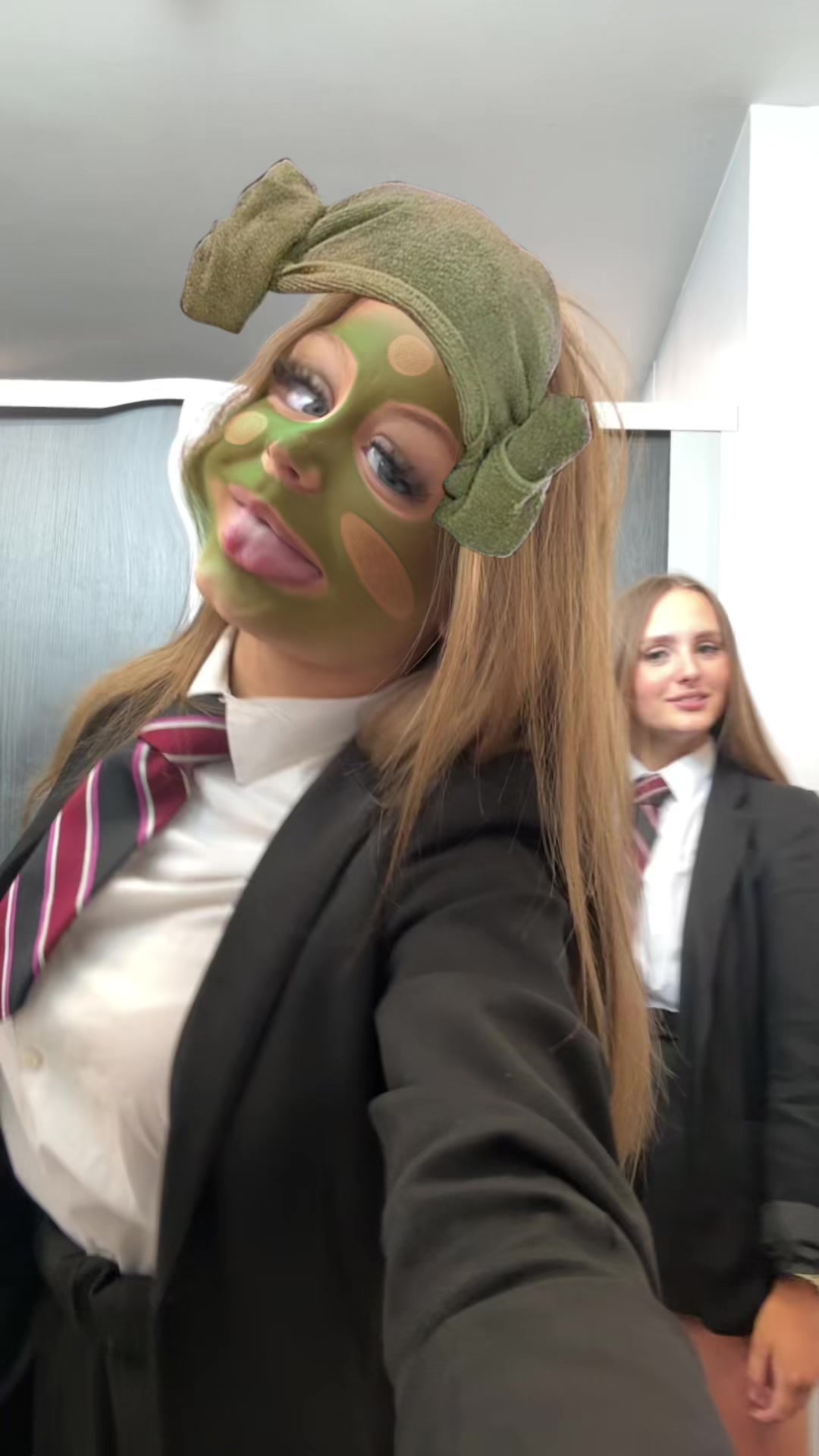 @👸🏼👸🏼