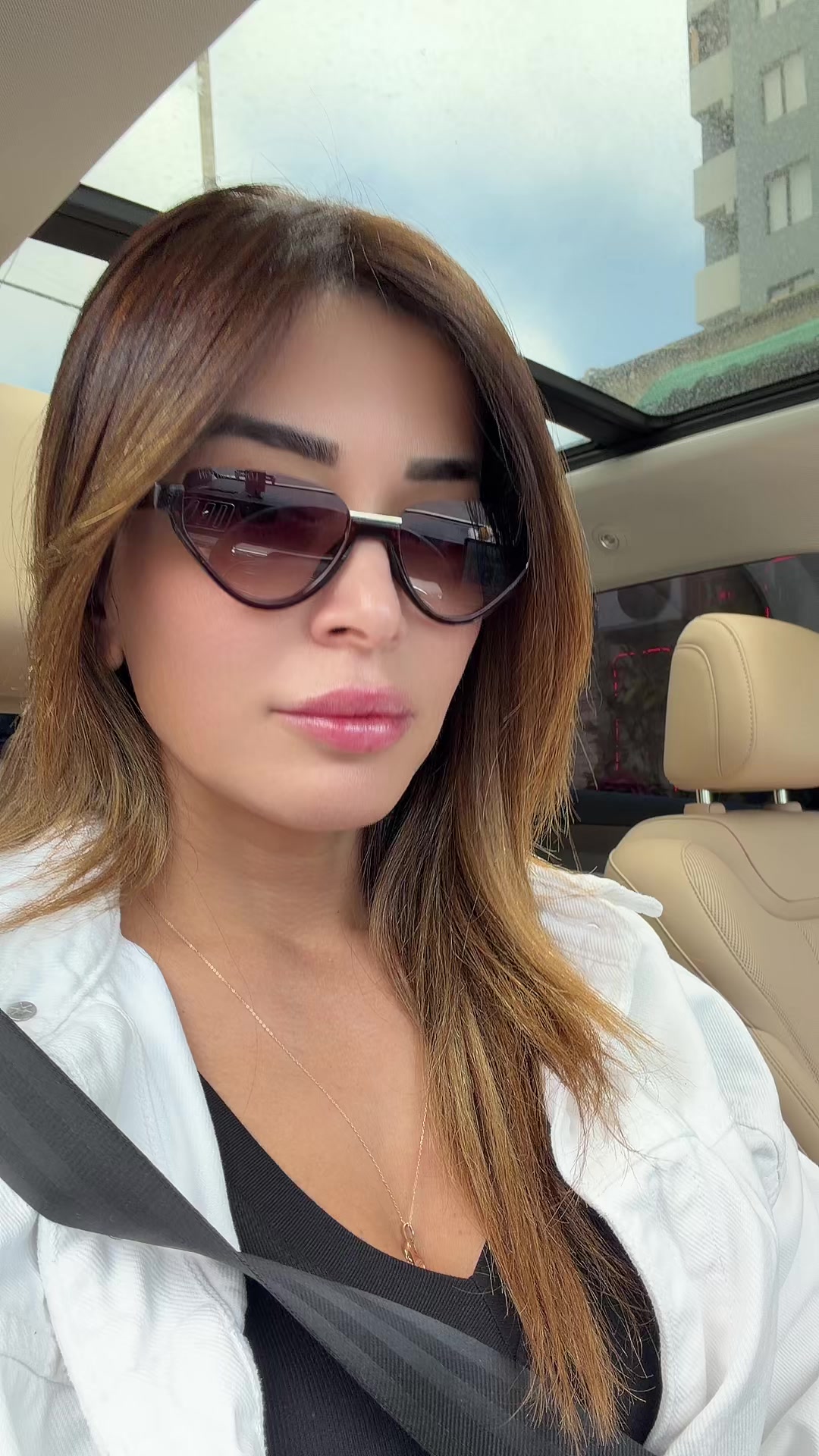 @ayselomerofficiall