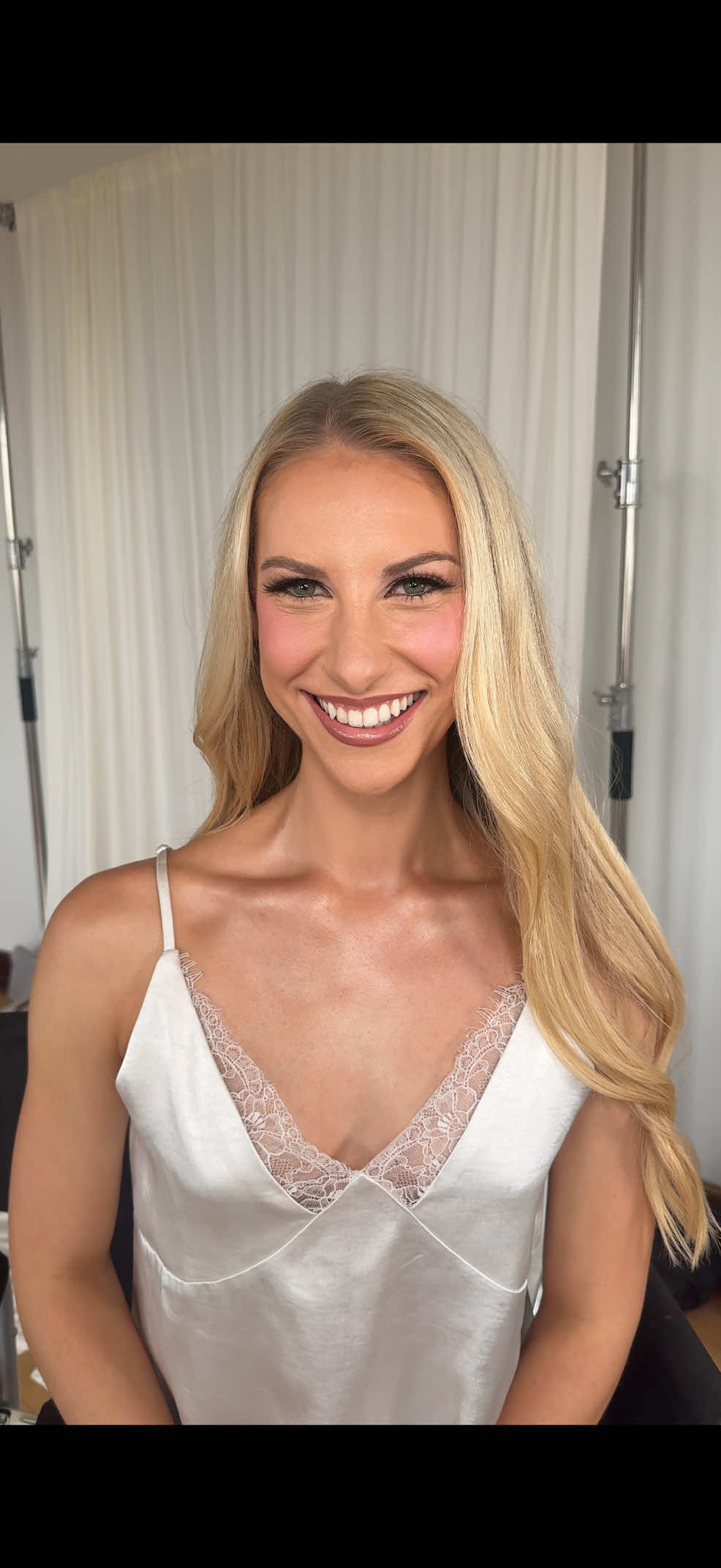 @mollybrownmakeup