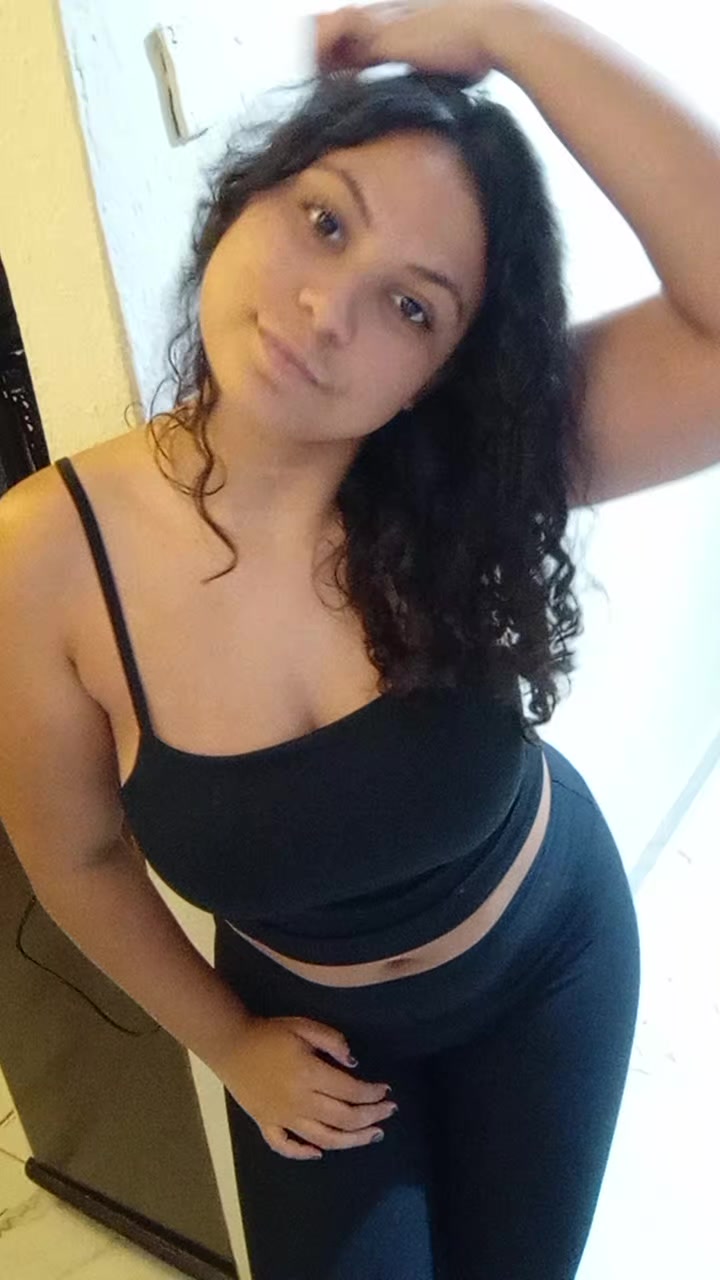 @anavihh