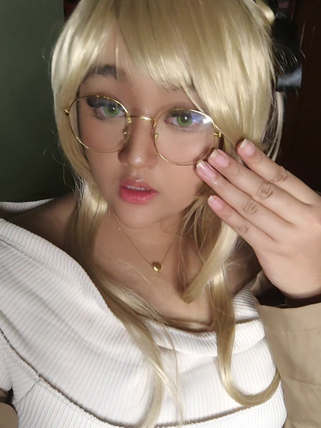 @Fey