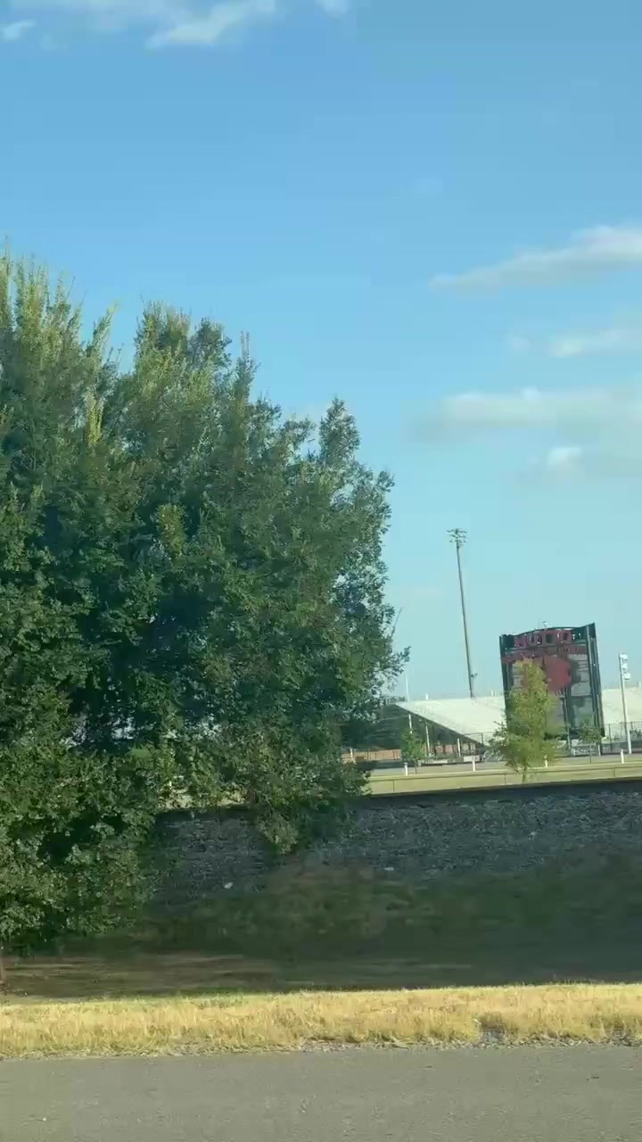 @ek ajanabi