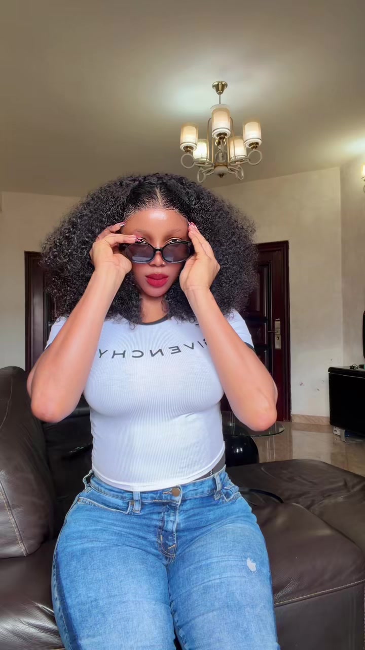 @AMINA ❤️💄🌟