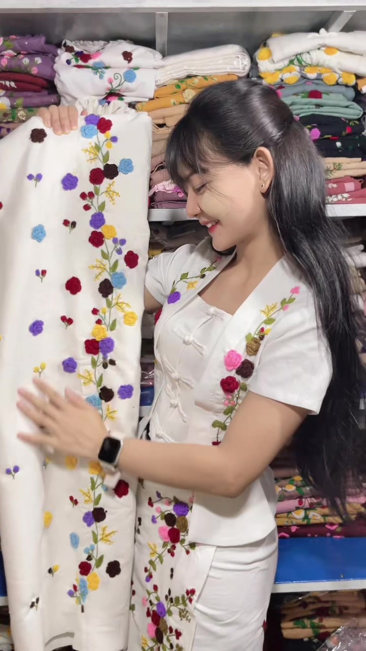 @Wutt Yi (La Wunn San)đ