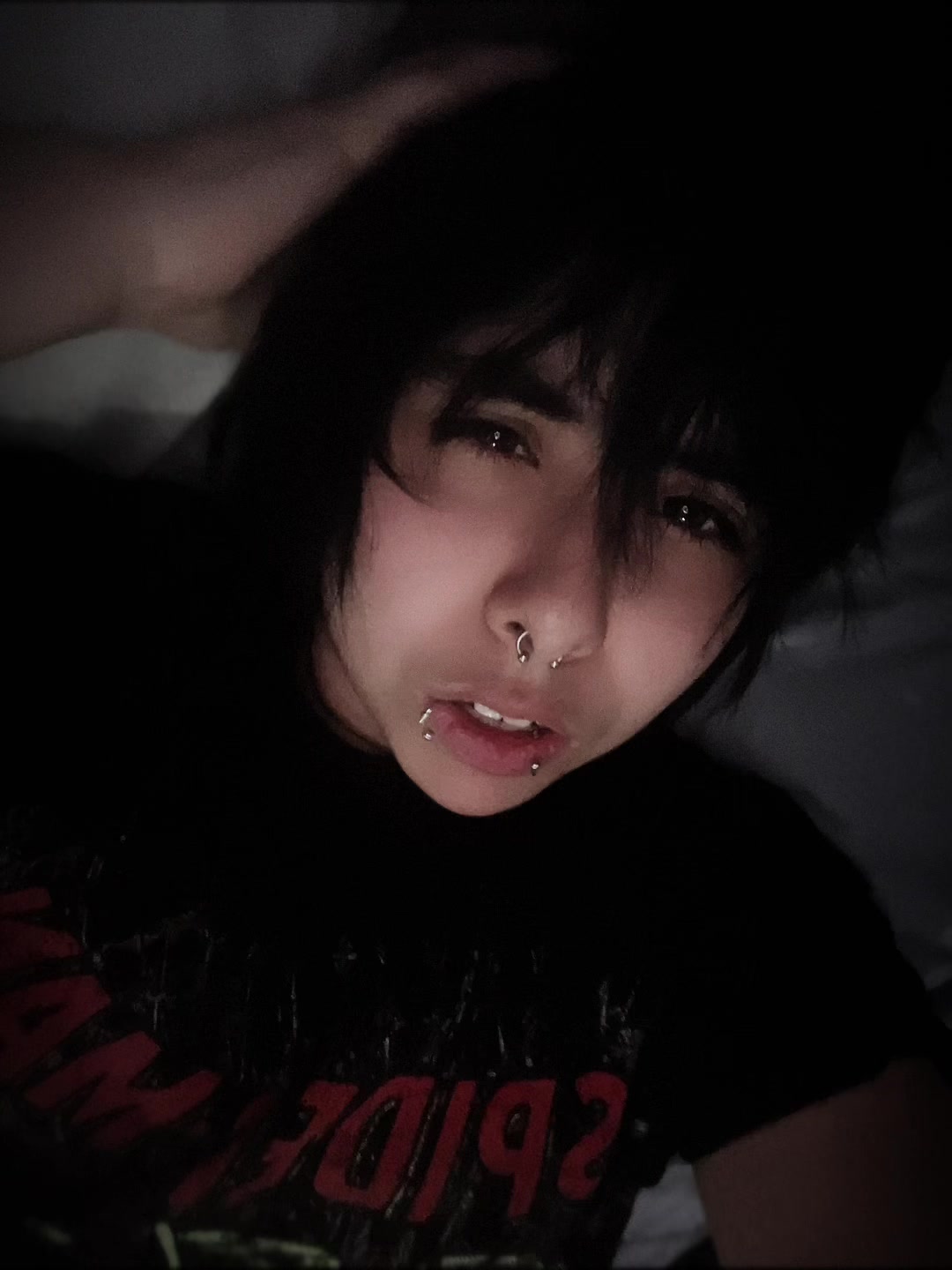 @☣︎𝔄𝔫𝔤𝔢𝔩