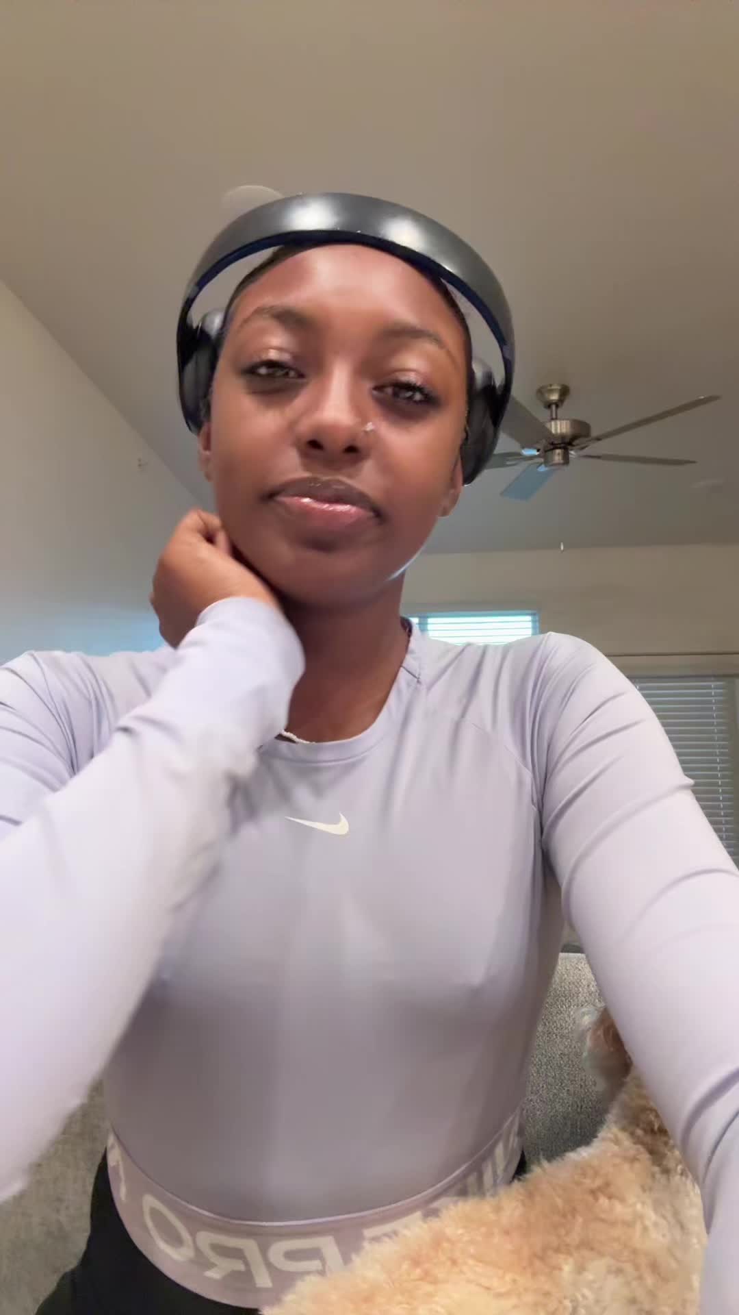 @Tamia 👩🏿&zwj;❤️&zwj;💋&zwj;👩🏿