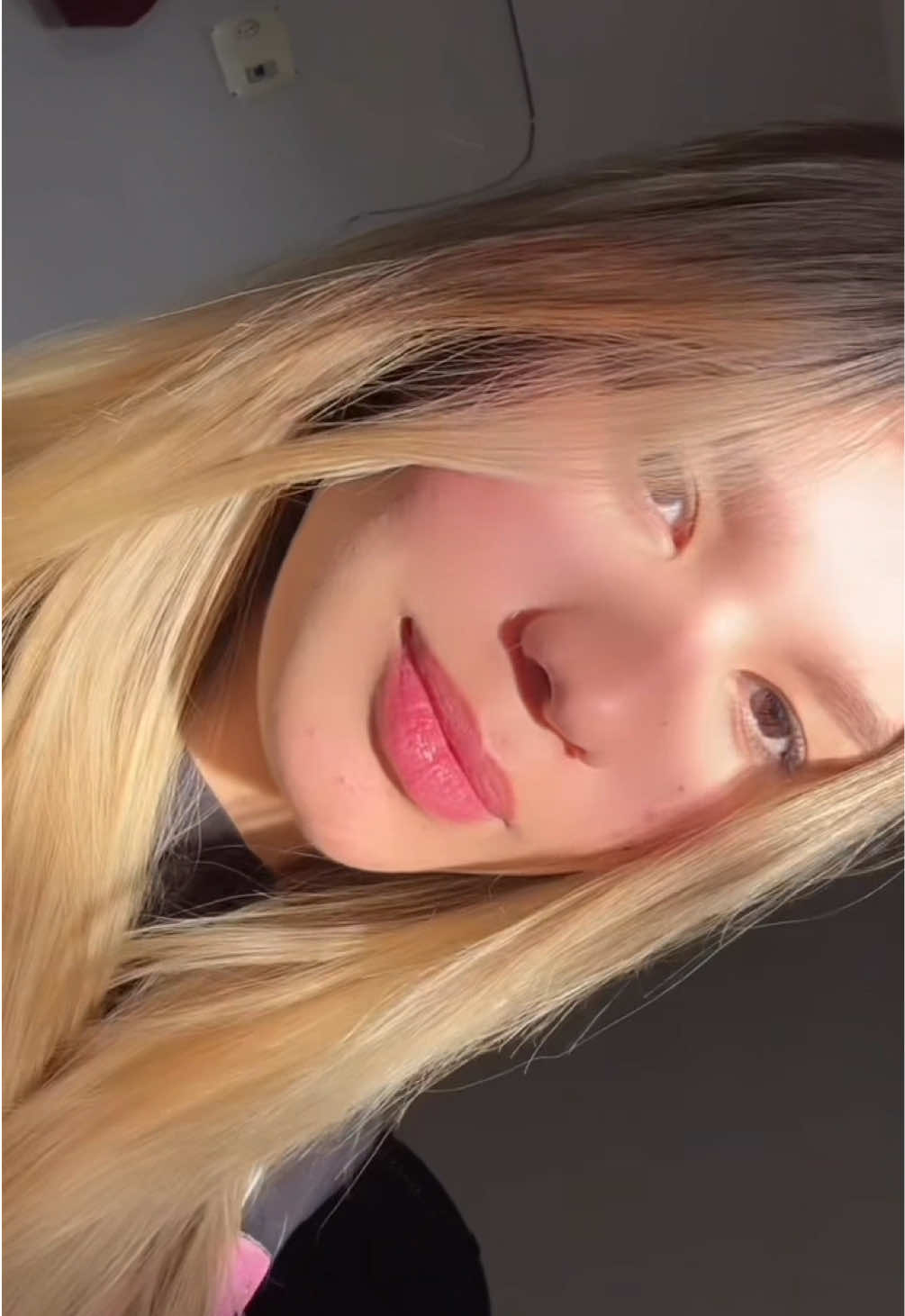@lari.c 𖤓 🔝