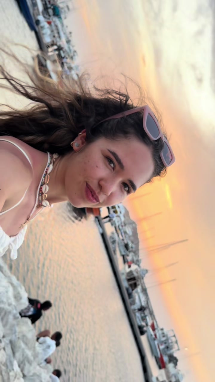 @Mar&iacute;a Maldonado🍓✨
