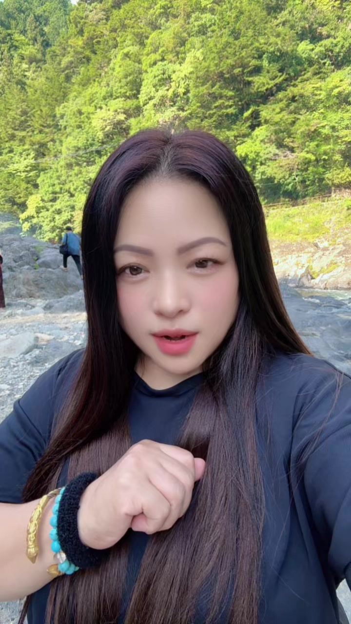 @Niru Gurung