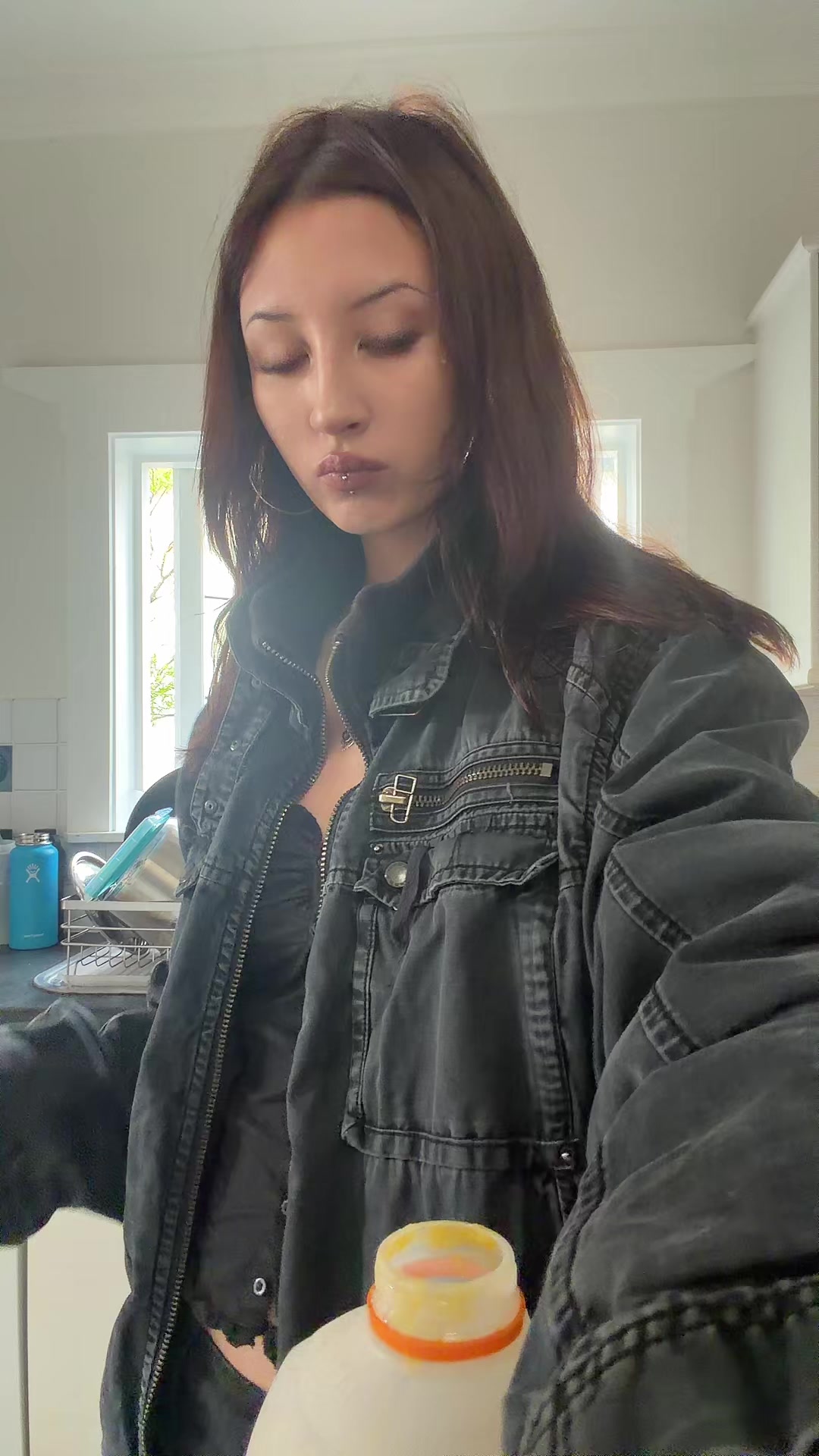 @lily