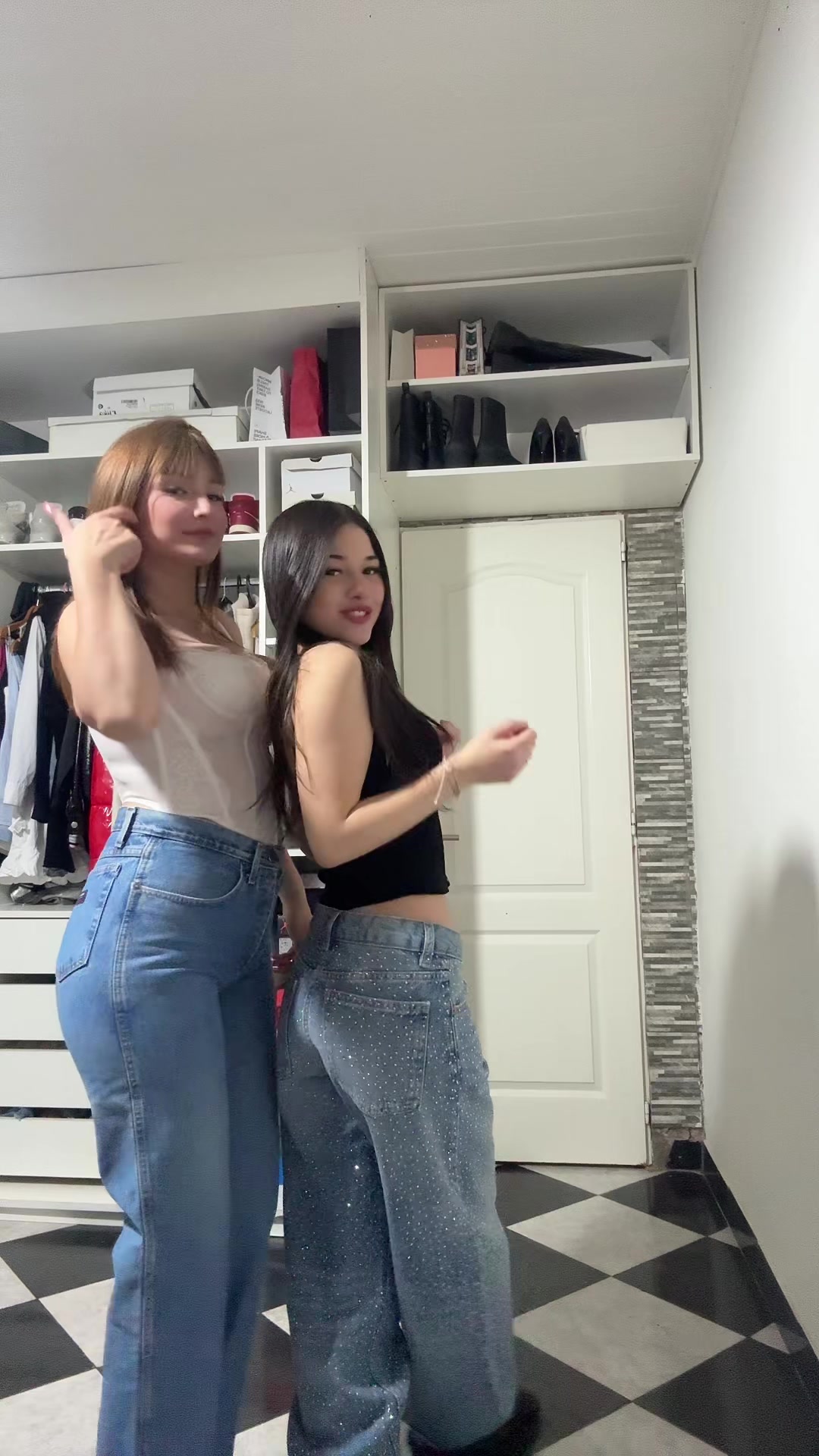 @Nicole