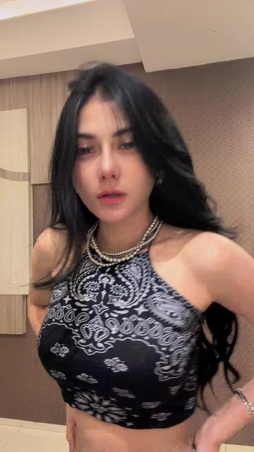@Yolla N