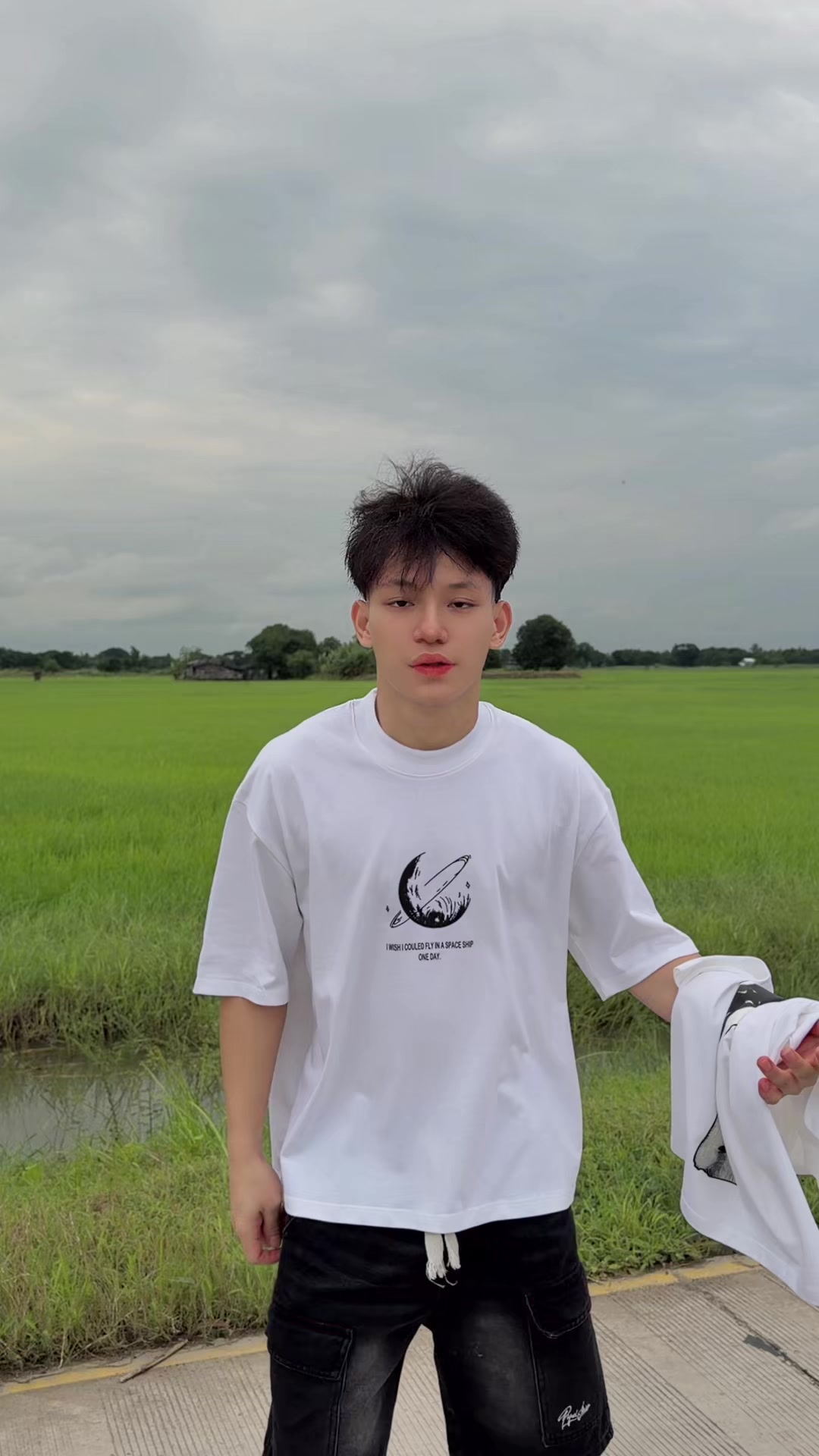 @Aung Aung🍀W☘️