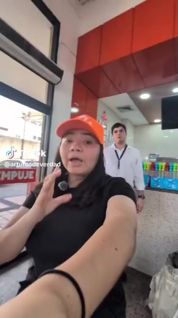 @Antonella López