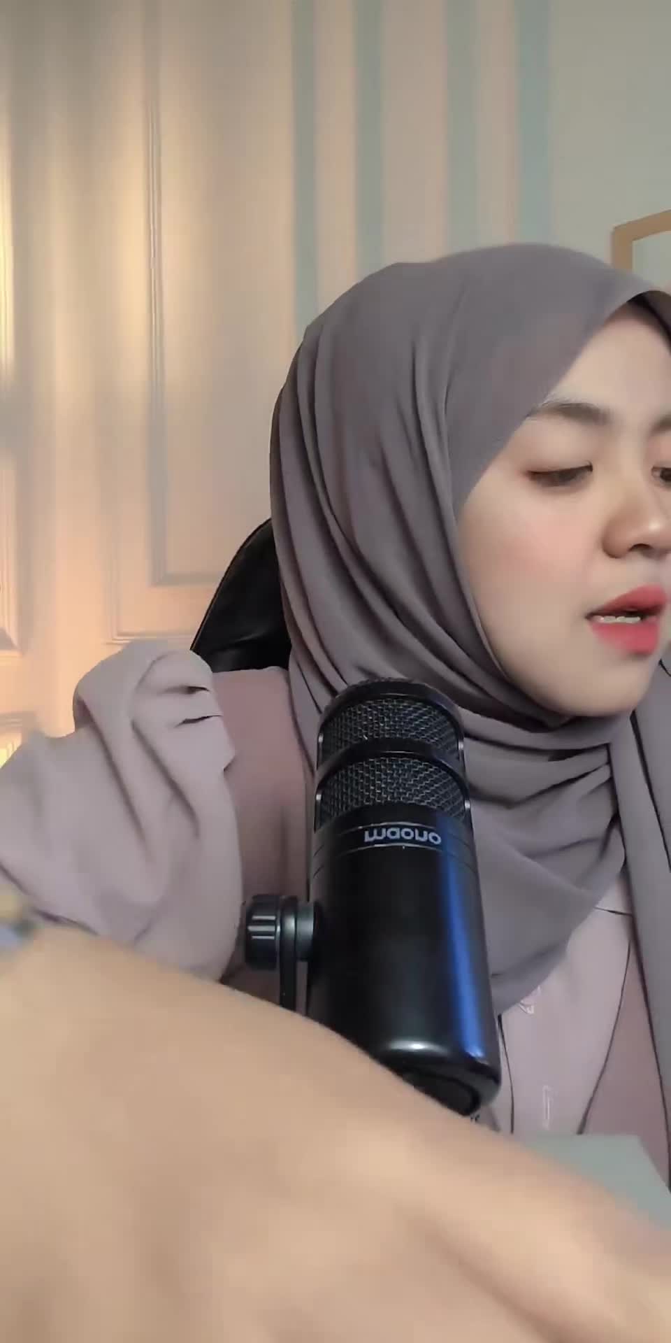 @NADIA NANAD