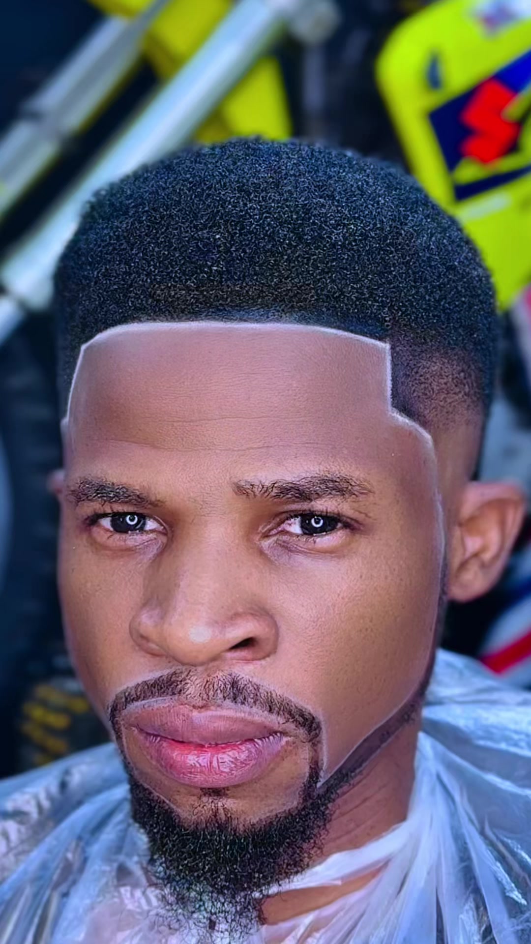@KINGCUTZ CELEBRITY BARBER ๐ธ๐ฆ