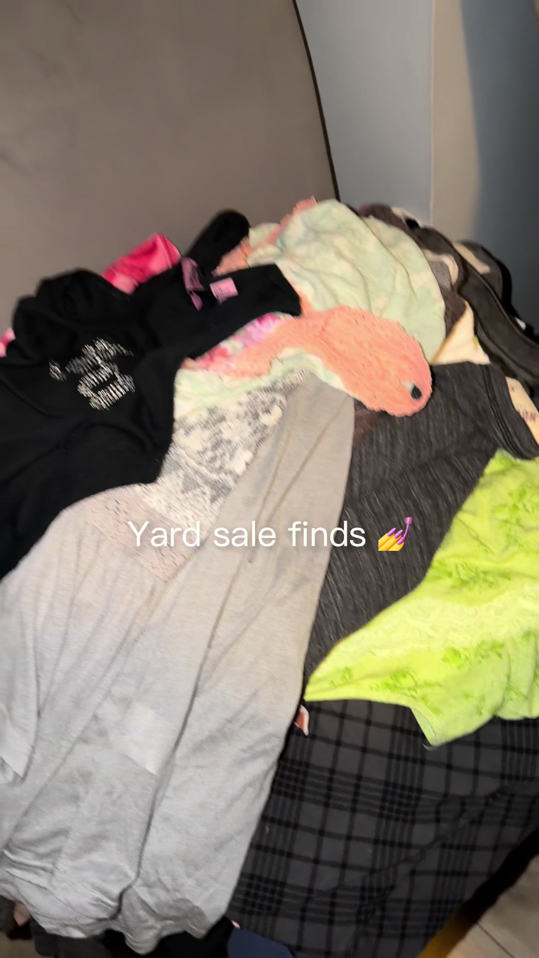 @luvarifinds