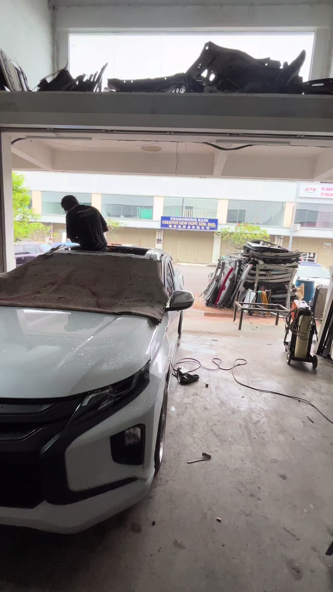 @sunroofnilai3