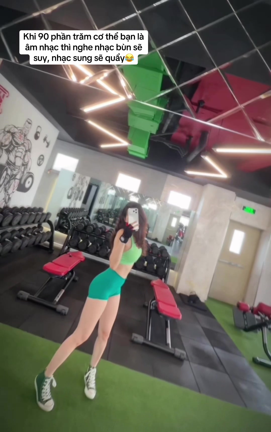 @Nga ơii - U50 còn mải ham chơi